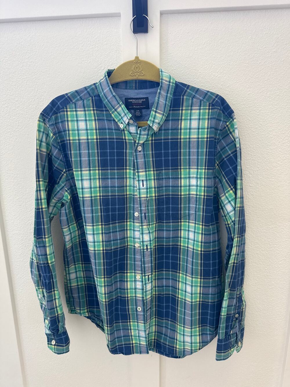 American Eagle Shirt Mens Large L Blue Plaid Athletic Long Sleeve Button Down